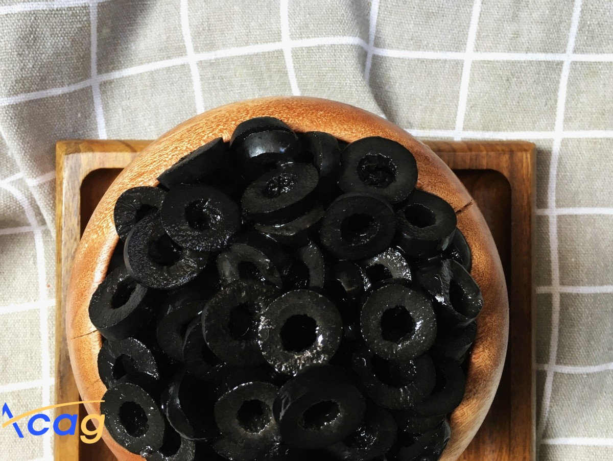 Sliced Oxidized Black Olives