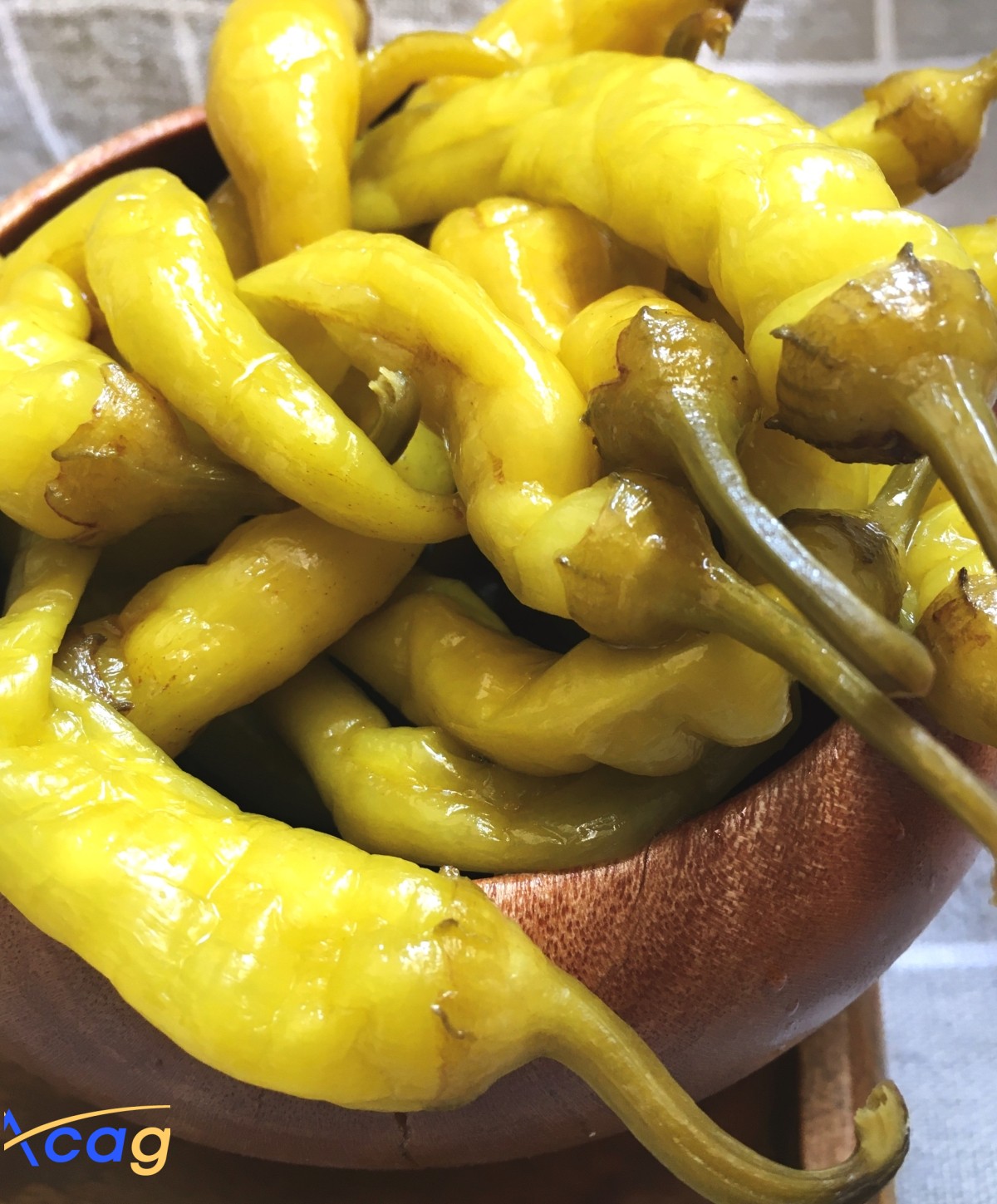 Whole Lombardi Pepper