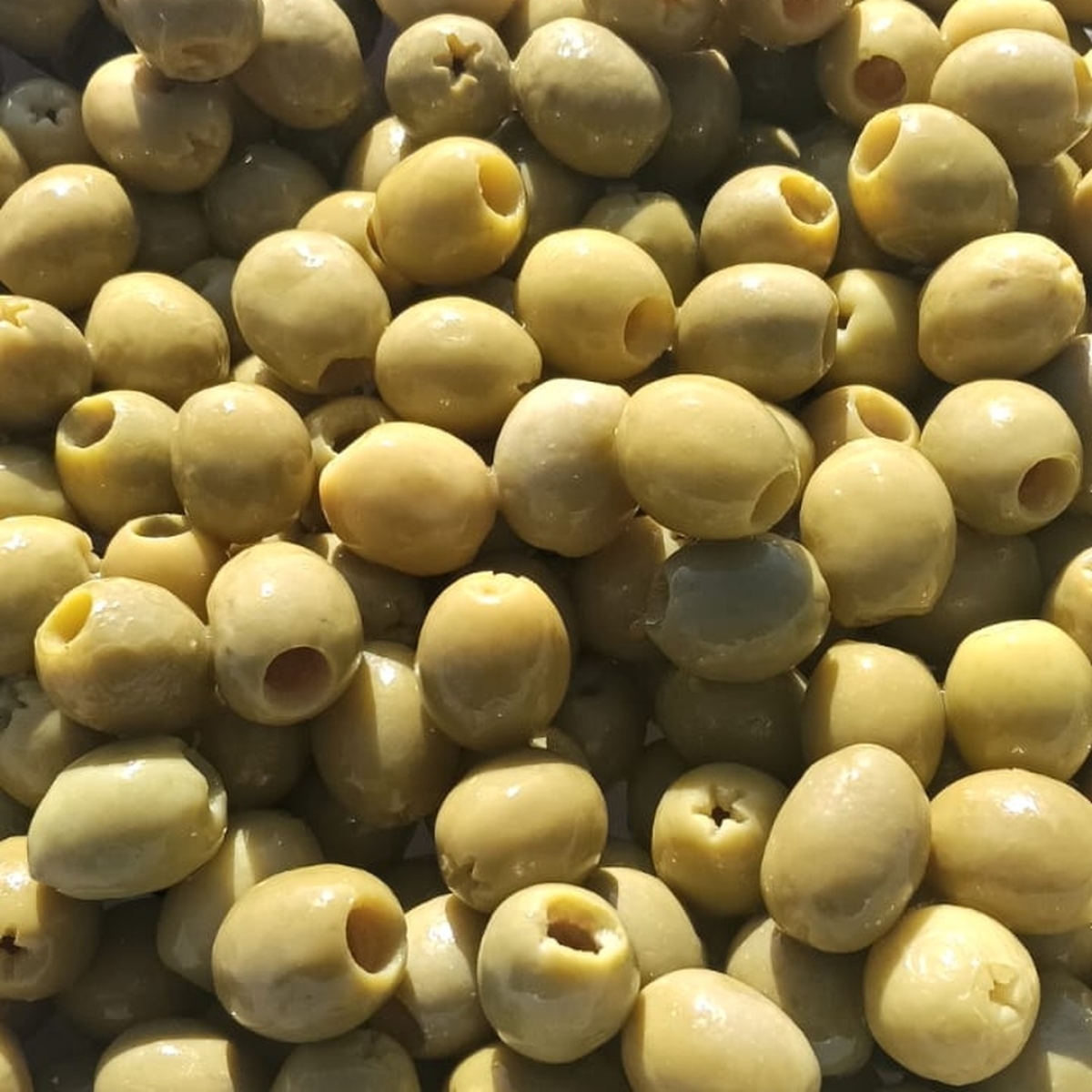 زيتون اخضر مخلى